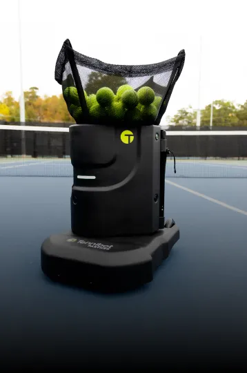 Tennibot Partner - AI-powered tennis ball machine with programmable drills